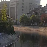 Hospitality Centrum- River