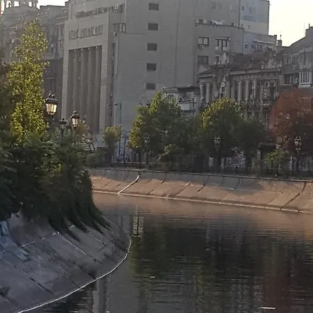 Hospitality Centrum- River